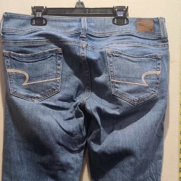 American Eagle Outfitters Medium Blue Straight Leg Jeans - Picture 4 of 7